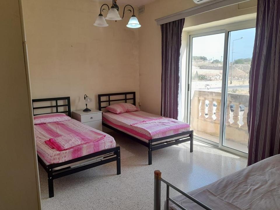 Dynesty B&B room 1